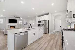 13727 NE 101st Dr, Vancouver, WA 98682 - Photo 18