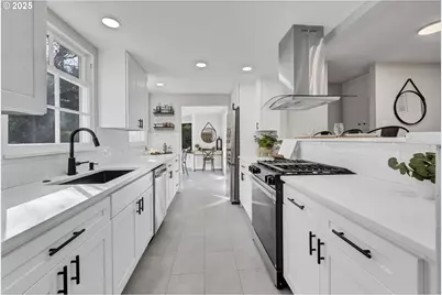 1925 E 26th Ave, Eugene, OR 97403 - Photo 8