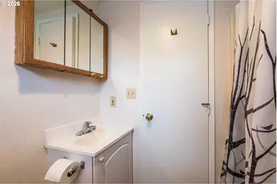 3110 SW Coast Ave, Lincoln City, OR 97367 - Photo 12