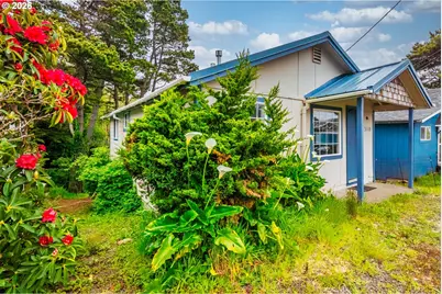 3110 SW Coast Ave, Lincoln City, OR 97367 - Photo 2