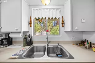 800 Byron Creek Rd, Winston, OR 97496 - Photo 26