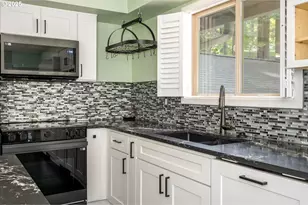 18335 SE 370th Ave, Sandy, OR 97055 - Photo 4