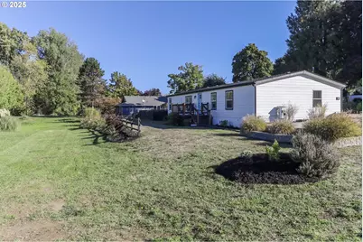 620 E 2nd St, Yamhill, OR 97148 - Photo 30