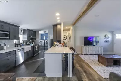 620 E 2nd St, Yamhill, OR 97148 - Photo 8