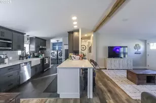 620 E 2nd St, Yamhill, OR 97148 - Photo 8