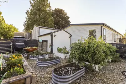 620 E 2nd St, Yamhill, OR 97148 - Photo 24