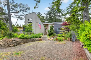 437 4th St N, Manzanita, OR 97130 - Photo 2