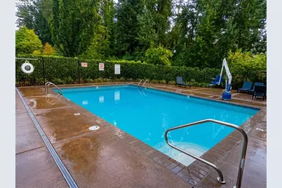 17181 SW Snowdale St #301, Beaverton, OR 97007 - Photo 32