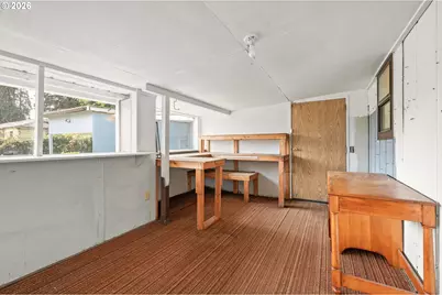 1995 J St, Springfield, OR 97477 - Photo 26