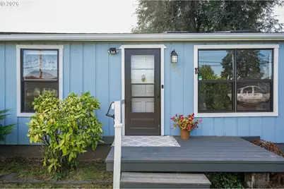 1995 J St, Springfield, OR 97477 - Photo 2