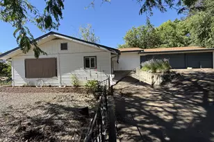 150 SW Brantley Dr, Winston, OR 97496 - Photo 2