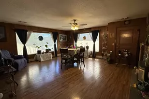 150 SW Brantley Dr, Winston, OR 97496 - Photo 4
