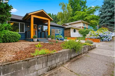 2057 SE 72nd Ave, Portland, OR 97215 - Photo 2