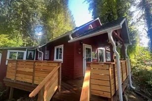 90988 Angels Flight Rd, Walterville, OR 97489 - Photo 2