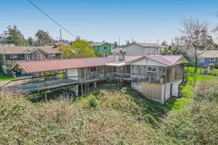 448 NE 10th St, Newport, OR 97365 - Photo 1