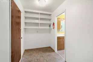 448 NE 10th St, Newport, OR 97365 - Photo 16