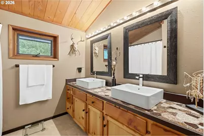 57206 E Marmot Rd, Sandy, OR 97055 - Photo 16