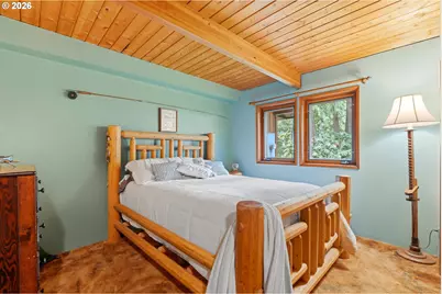 57206 E Marmot Rd, Sandy, OR 97055 - Photo 16