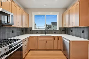 8819 SW 176th Ave, Beaverton, OR 97007 - Photo 10