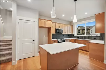 8819 SW 176th Ave, Beaverton, OR 97007 - Photo 12