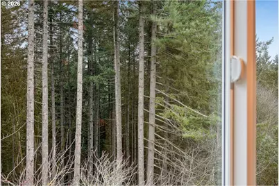 8819 SW 176th Ave, Beaverton, OR 97007 - Photo 38