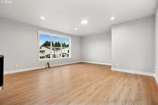 8819 SW 176th Ave, Beaverton, OR 97007 - Photo 14