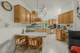 1655 S Elm St, Canby, OR 97013 - Photo 10
