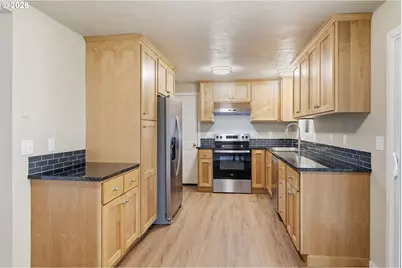 4432 Hawthorne Ave, Eugene, OR 97402 - Photo 10