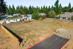 452 SW 15th Ave, Canby, OR 97013 - Photo 1