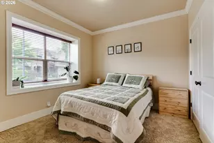 2251 Comstock Ave, Eugene, OR 97408 - Photo 6