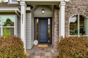 2251 Comstock Ave, Eugene, OR 97408 - Photo 2