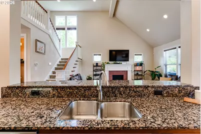 2251 Comstock Ave, Eugene, OR 97408 - Photo 16