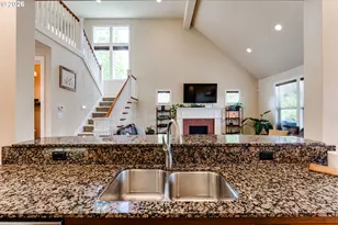 2251 Comstock Ave, Eugene, OR 97408 - Photo 16