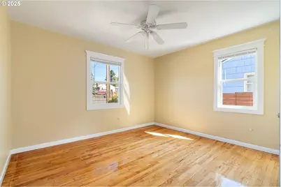 11330 NE Glisan St, Portland, OR 97220 - Photo 18