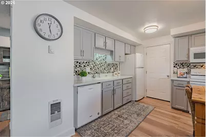 3837 NE 45th St, Vancouver, WA 98661 - Photo 14