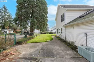 101 Gregory Ln, Mount Angel, OR 97362 - Photo 24