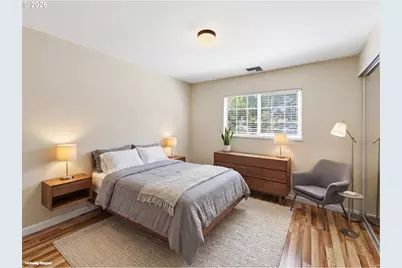 1040 Martha Ct, Eugene, OR 97401 - Photo 14