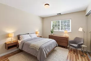 1040 Martha Ct, Eugene, OR 97401 - Photo 14