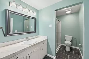 1040 Martha Ct, Eugene, OR 97401 - Photo 16
