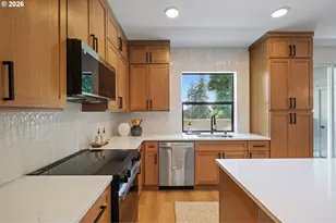 2902 E McLoughlin Blvd, Vancouver, WA 98661 - Photo 6