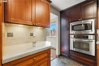 19365 SW Clarion Ct, Beaverton, OR 97003 - Photo 18