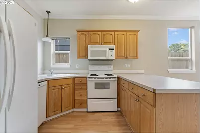 4529 SE Rural St, Portland, OR 97206 - Photo 6