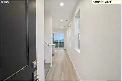 18301 NE 14th St, Vancouver, WA 98684 - Photo 2