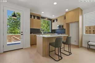 2889 NE 62nd Ave, Portland, OR 97213 - Photo 2