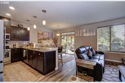 5929 NE 48th St, Vancouver, WA 98661 - Photo 4