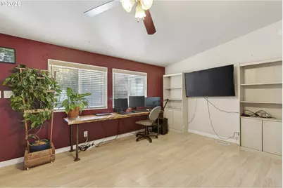 32700 SE Leewood Ln, Boring, OR 97009 - Photo 12