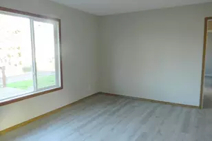 214 E 13th St, The Dalles, OR 97058 - Photo 6