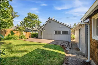 3036 SE Park Ave, Milwaukie, OR 97222 - Photo 32
