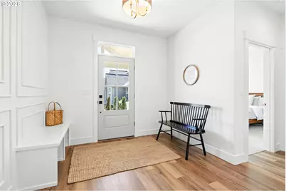 2049 SE Arrowwood Ave, Dallas, OR 97338 - Photo 4