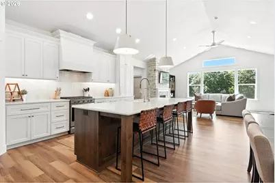 2049 SE Arrowwood Ave, Dallas, OR 97338 - Photo 16